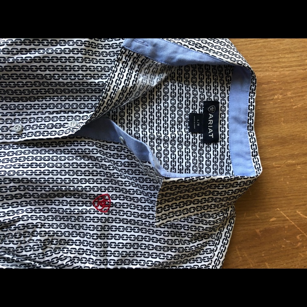 Ariat long sleeve button up geo pattern